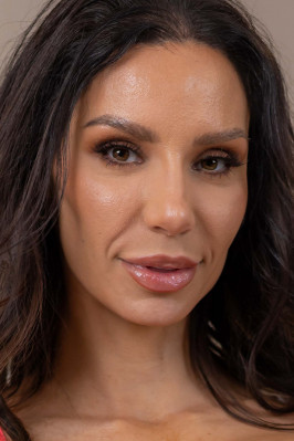 Remy Rune from TOUCHMYWIFE